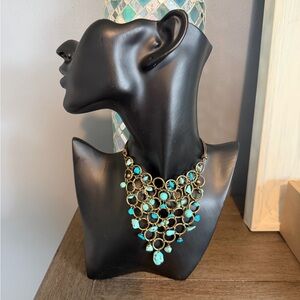 Elegant Gold and Turquoise Necklace